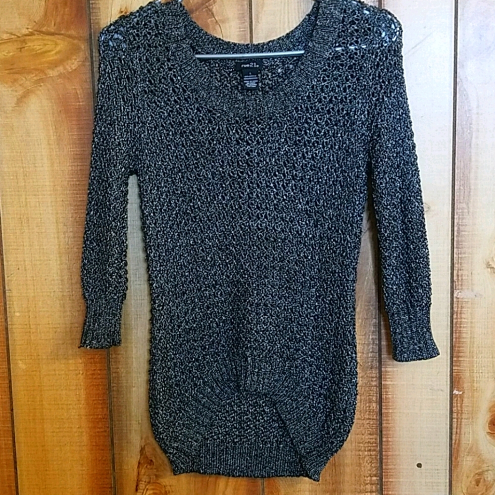 Rue21 black knitted sweater